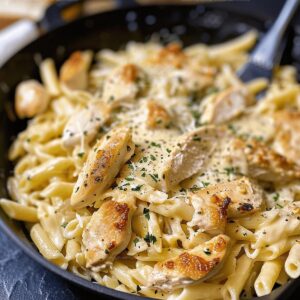 Creamy Garlic Parmesan Chicken Pasta Recipe