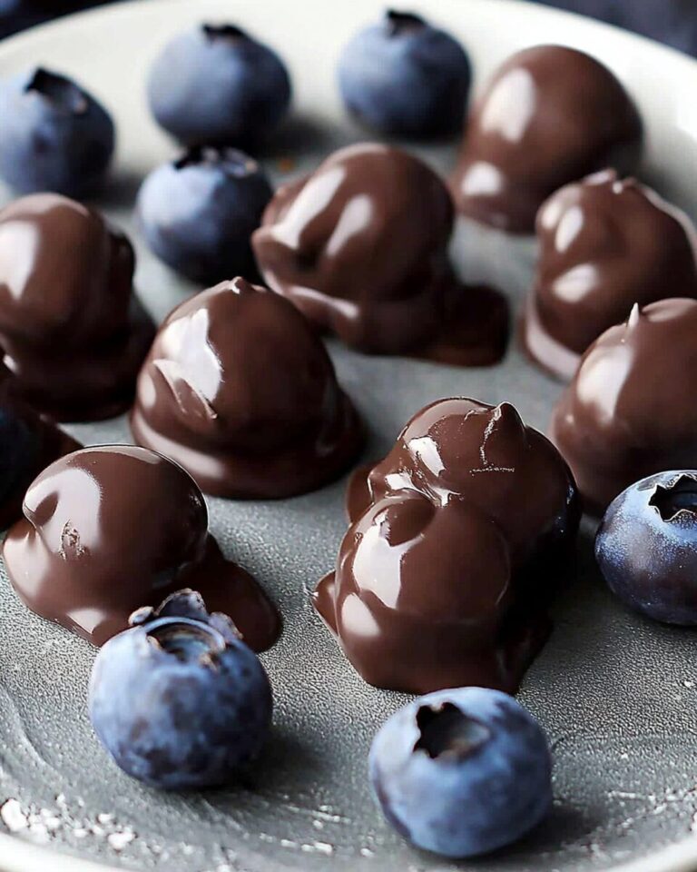Decadent Dark Chocolate-Dipped Blueberries Recipe