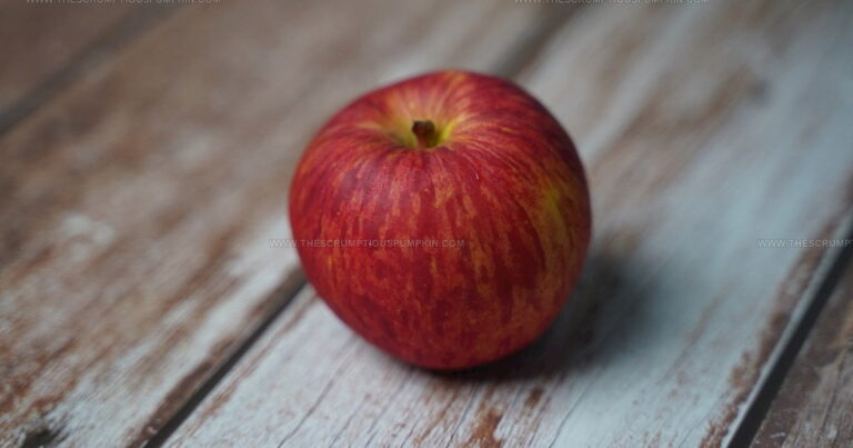 21 Delectable Seasonal East Asian Fruits to Discover Now
