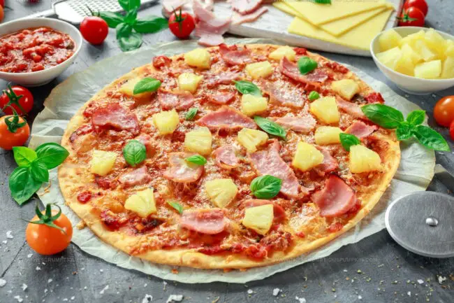 Which Pizza Varieties Are Vegetarian or Vegan by Tradition?