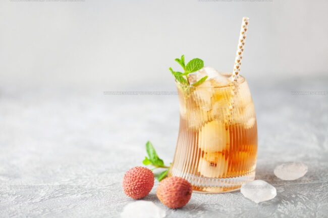 How Are Fruits Used in Drinks, Teas, or Infusions in East Asia?